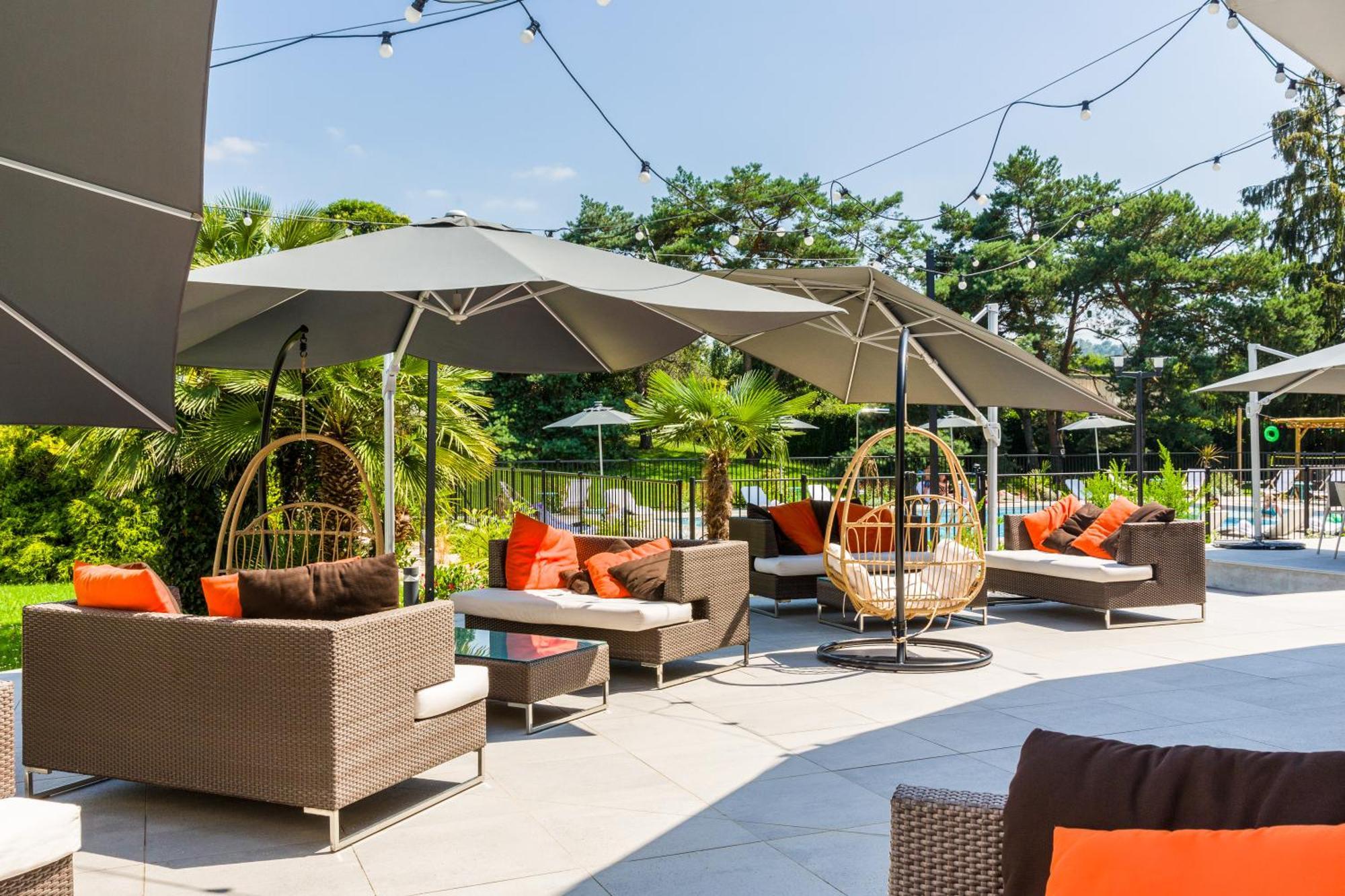 Novotel Pau Pyrenees Лескар Екстериор снимка