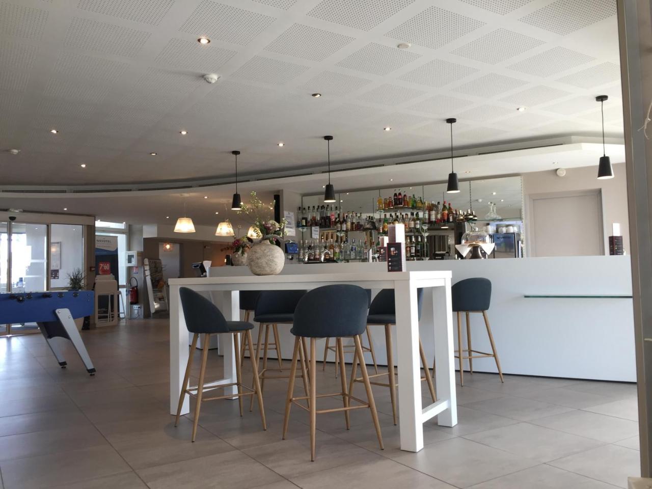 Novotel Pau Pyrenees Лескар Екстериор снимка